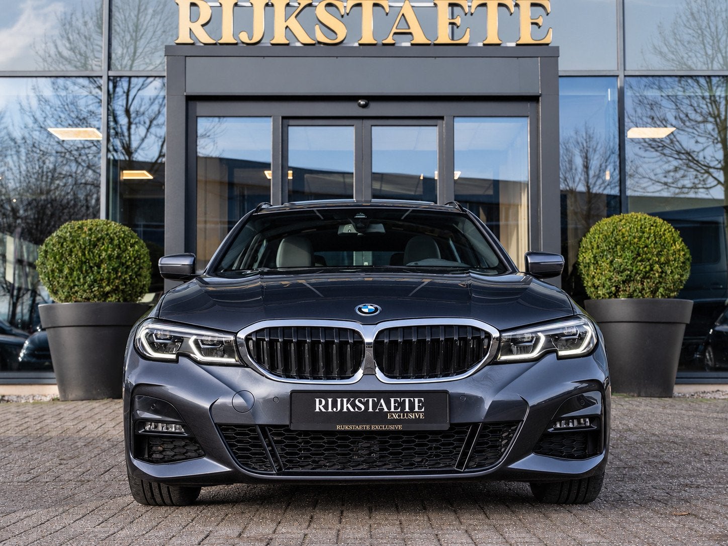 BMW 3-serie Touring 320e High Executive|PANO|M-PAKKET|18'', Auto's, Gebruikt, 4 cilinders, Met garantie (alle), 3-Serie