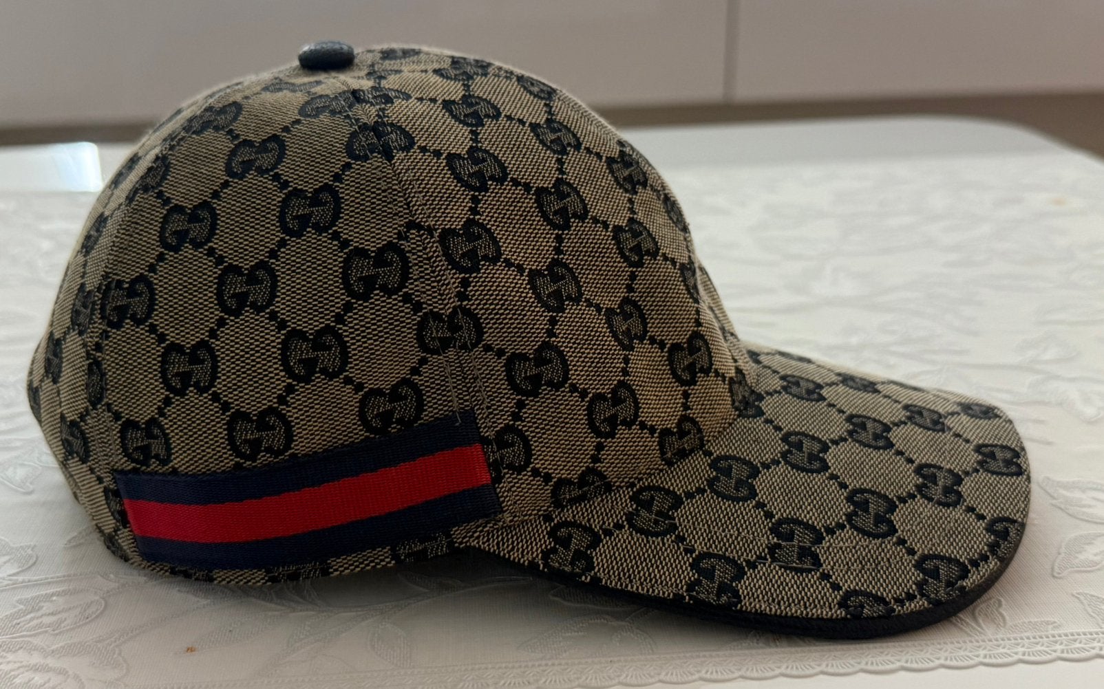 Gucci Classic GG Pet Grijs/Blauw - Maat L/59CM - Nieuw, Ophalen of Verzenden, Nieuw, 58 of 59 cm (L, 7¼ of ⅜ inch), Pet