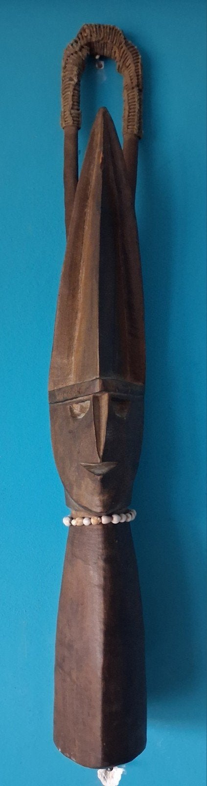 Afrikaans wallmask. Houtsnijwerk.  52 cm., Hout, Bruin, Afrika, Masker