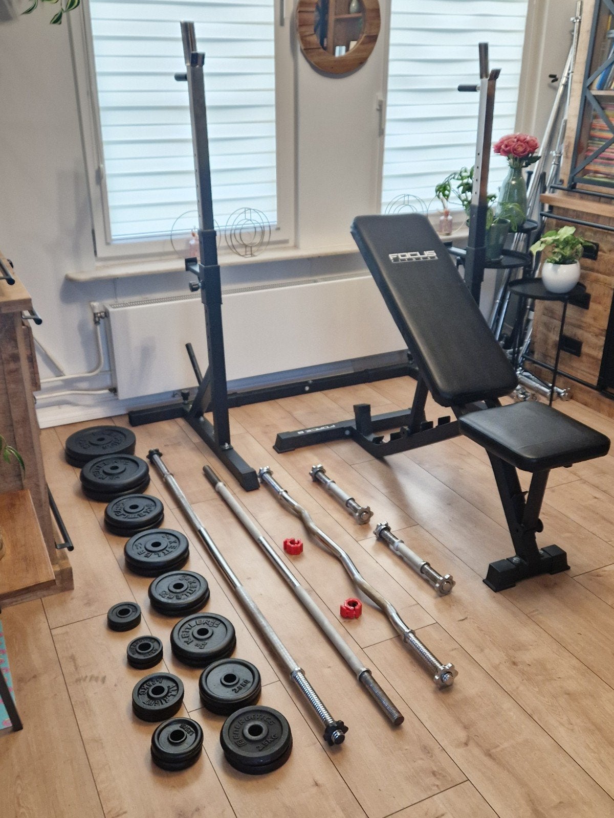squatrek bankje halterstangen en ijzer gewichten, Ophalen, Zo goed als nieuw, Fitnessbank