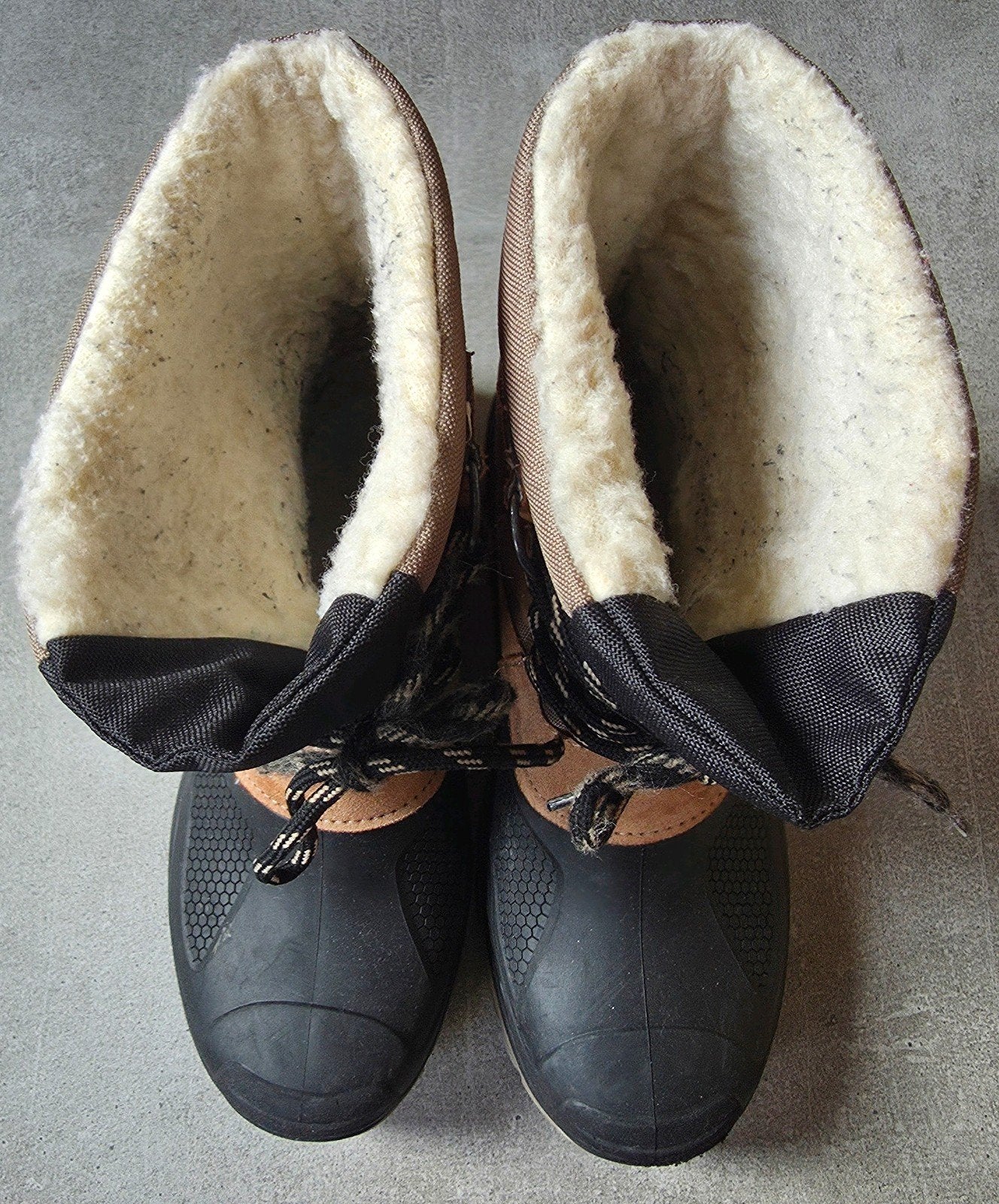 Snowboots maat 38/39, Ophalen, Zo goed als nieuw, Jongen of Meisje, Laarzen