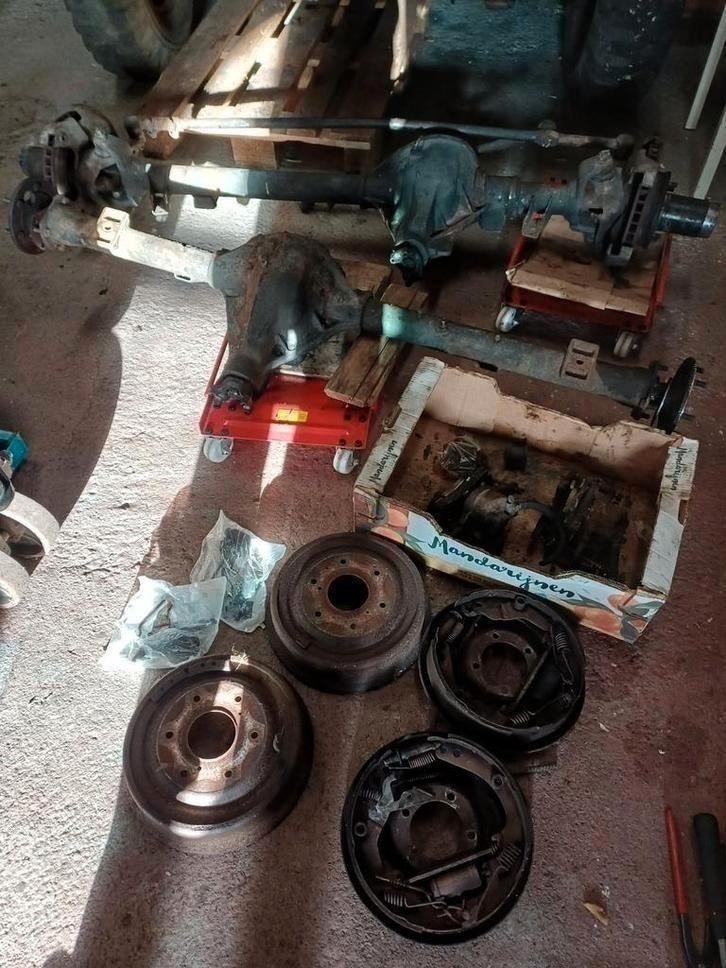 set jeep cherokee chief assen met 3.54 ratio vrijloopnaven, Ophalen, Jeep