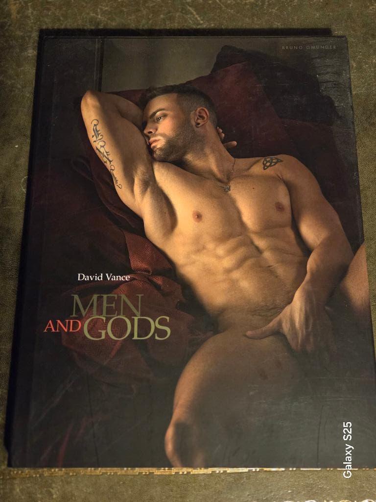 David Vance Men and Gods - David Vance (Fotoboek) gay, Ophalen of Verzenden, 1980 tot heden, Gebruikt, Overige onderwerpen