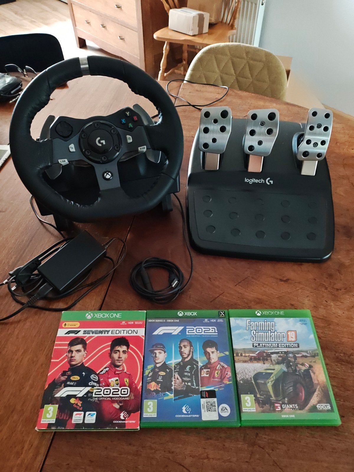 Logitech G920 Driving Force XBOX/PC met 3 mooie xbox games., Ophalen, Zo goed als nieuw, Stuurtje of Sportattribuut, Xbox One