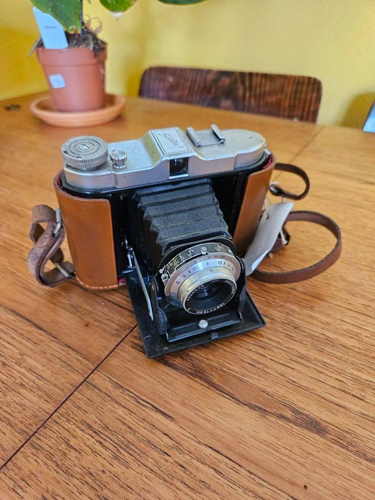 Vintage Balda Salida vouwcamera met leren tas, Ophalen of Verzenden, Gebruikt, Compact, Overige Merken