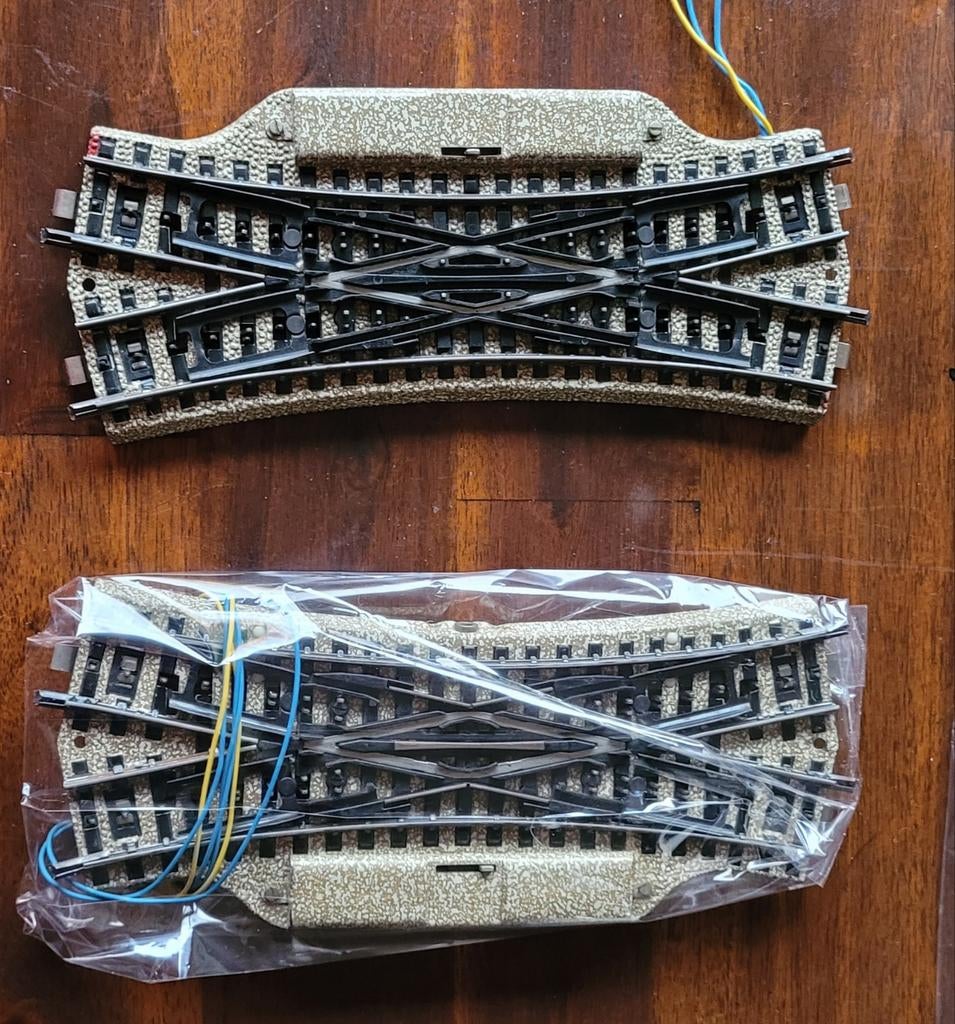 Marklin 2 kruiswissels 5207, Hobby en Vrije tijd, Modeltreinen | H0, Wisselstroom, Rails, Ophalen of Verzenden, Zo goed als nieuw