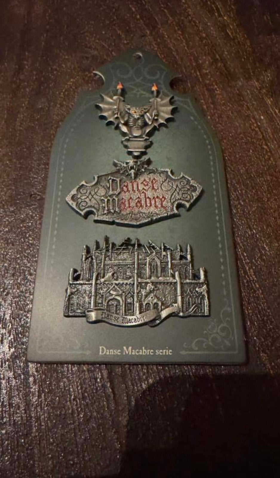 Efteling Danse Macabre Pin set serie, Verzamelen, Efteling, Ophalen of Verzenden, Zo goed als nieuw, Button of Speldje