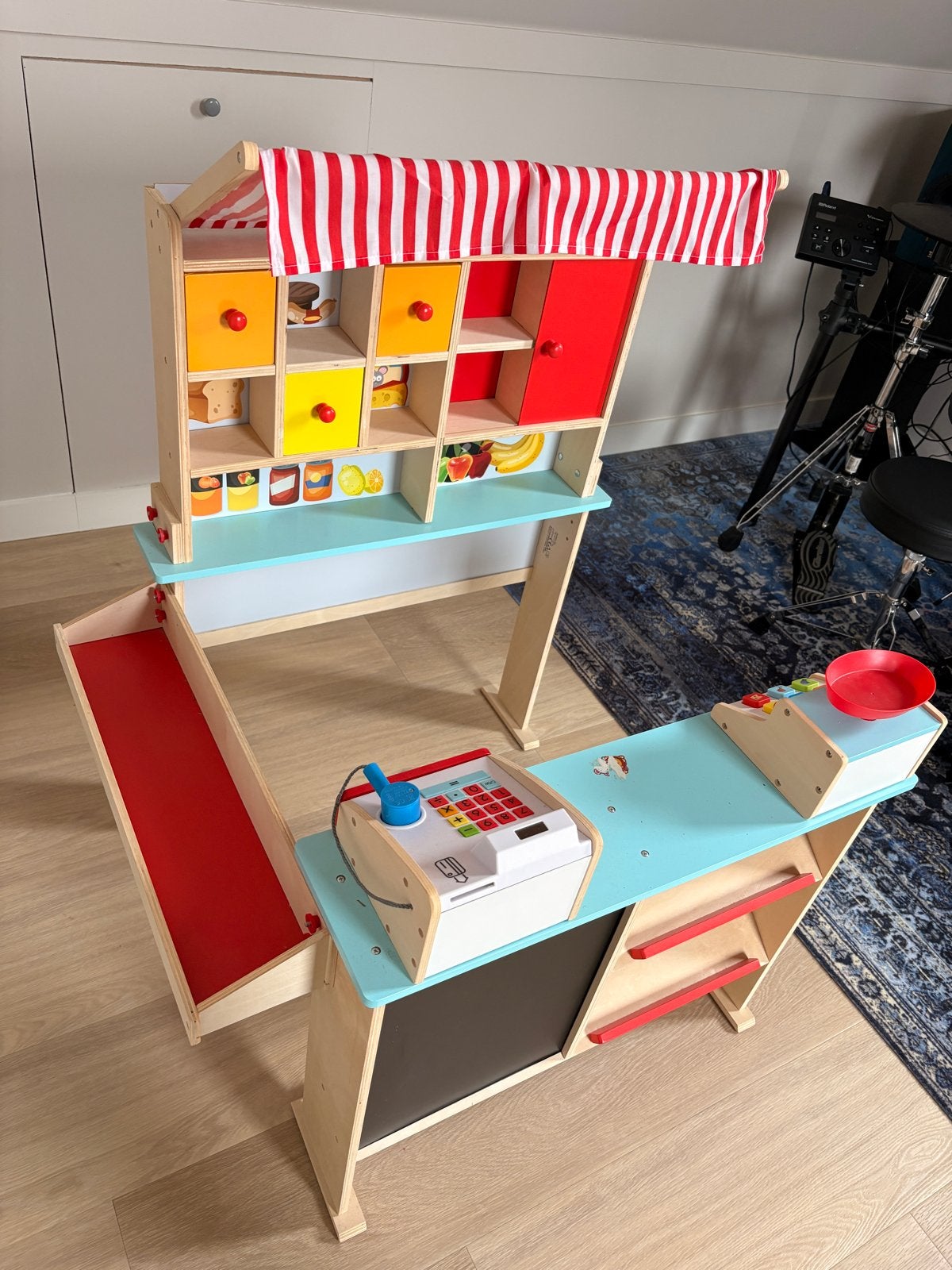 Houten speelgoedwinkel met kassa en accessoires, Ophalen, Zo goed als nieuw, Jongen of Meisje