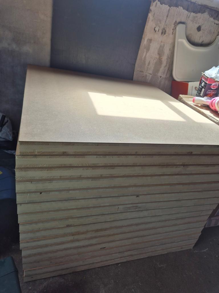 Lichtgewicht Meubelplaat Populieren/HDF Hout 950x910x47mm, Doe-het-zelf en Verbouw, Ophalen, Gebruikt, 25 tot 50 mm, Overige typen