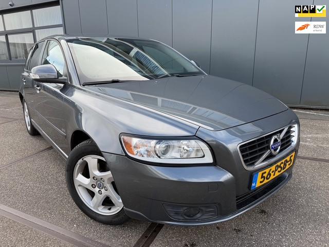 Volvo V50 2.0 Sport * NAP * APK * NAVI * BLUETOOTH *, Gebruikt, 1279 kg, V50, 66 €/maand