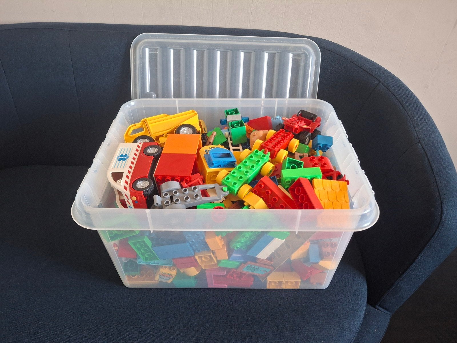 Grote doos vol LEGO Duplo blokken en voertuigen, Ophalen, Gebruikt, Losse stenen, Duplo
