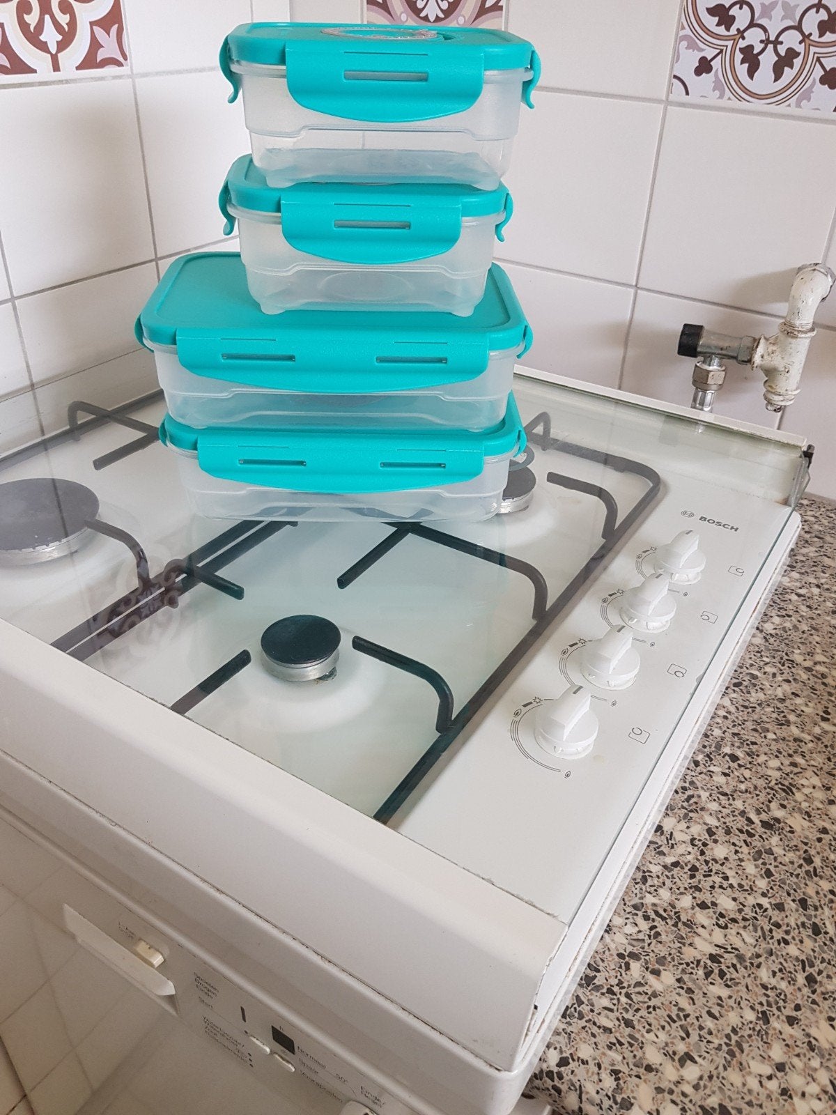 Vooraadbakken te koop., Ophalen