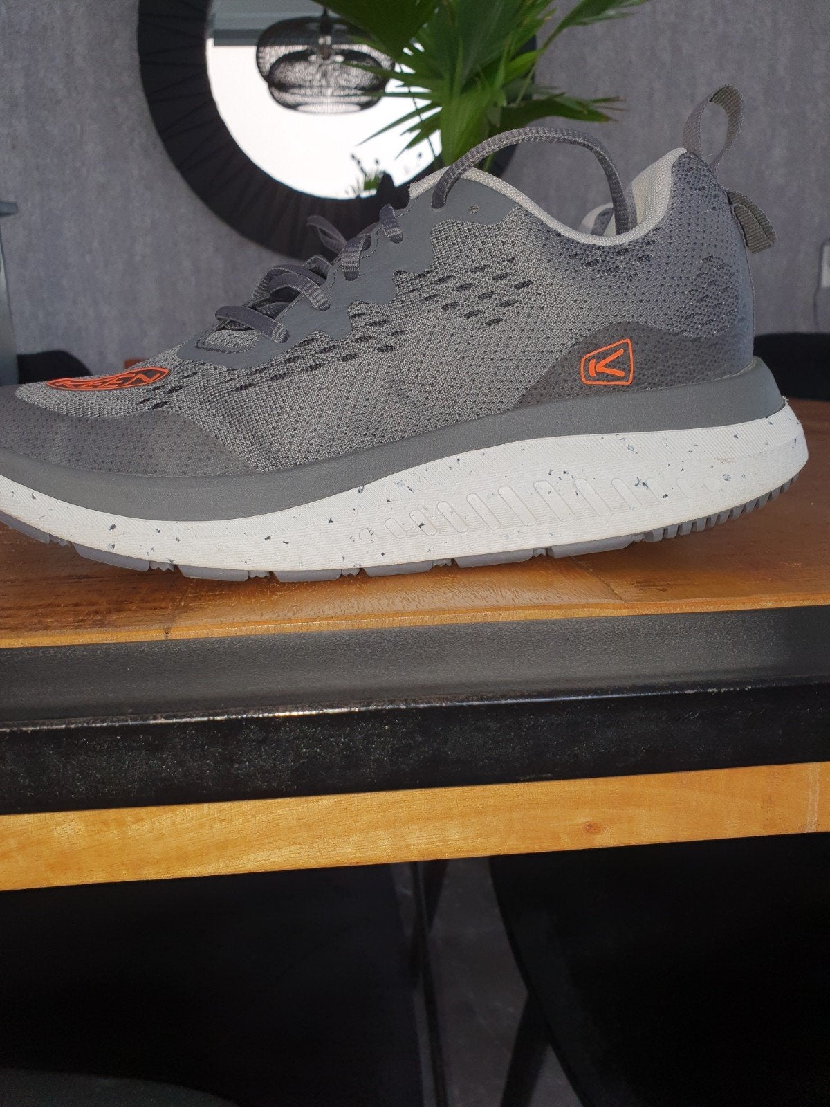 Keen Sportschoenen - Grijs met Oranje accenten, Ophalen, Overige kleuren, Keen, Sneakers of Gympen