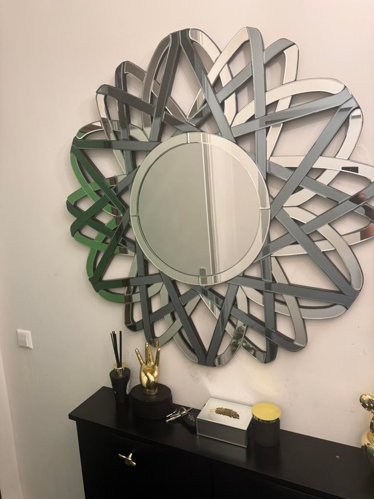 Heavy large wall mirror, Ophalen, Rond, Zo goed als nieuw, 100 tot 125 cm
