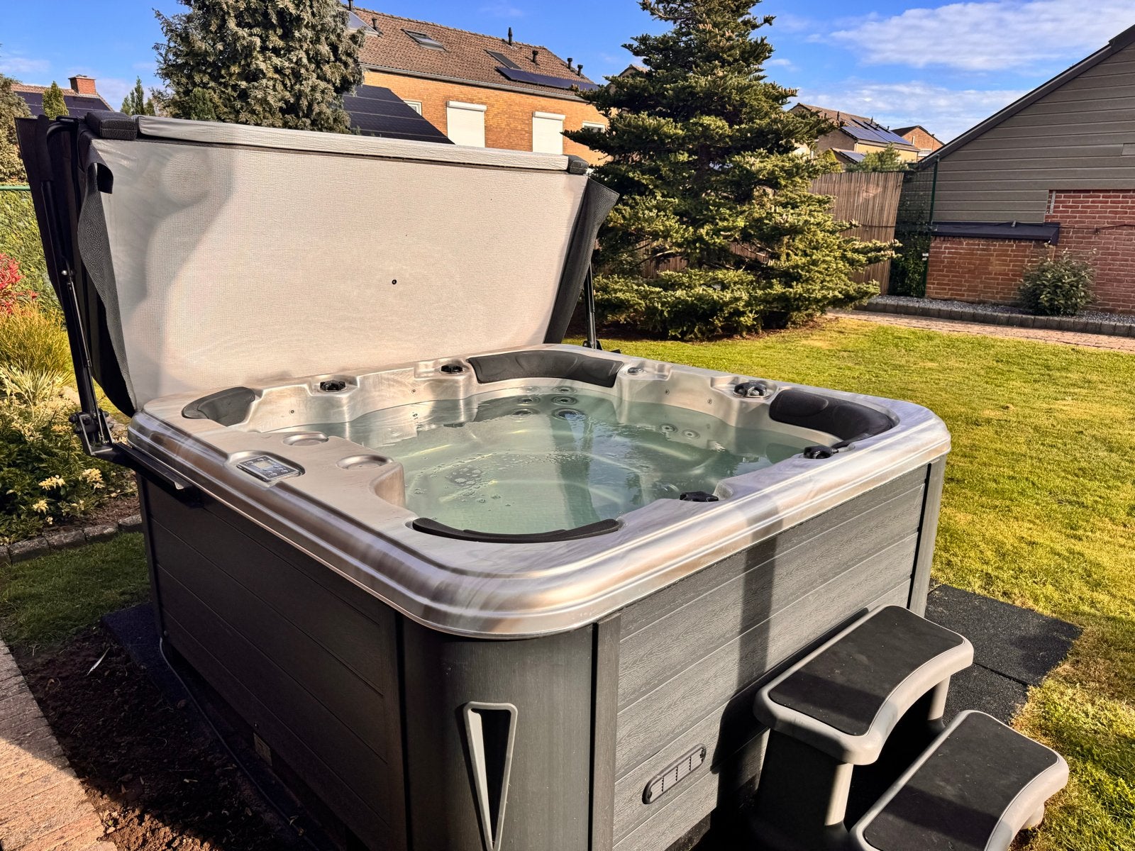Jacuzzi 6 personen, Tuin en Terras, Ophalen, Gebruikt, 200 tot 300 cm, Vierkant