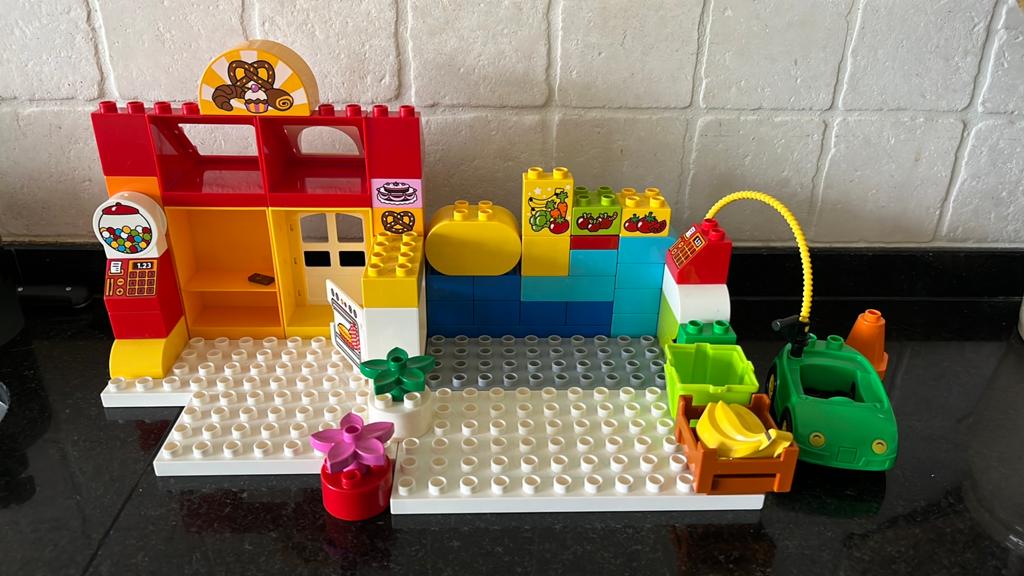 Duplo garage bakkerij groentezaak bouwplaten, Ophalen, Zo goed als nieuw, Duplo