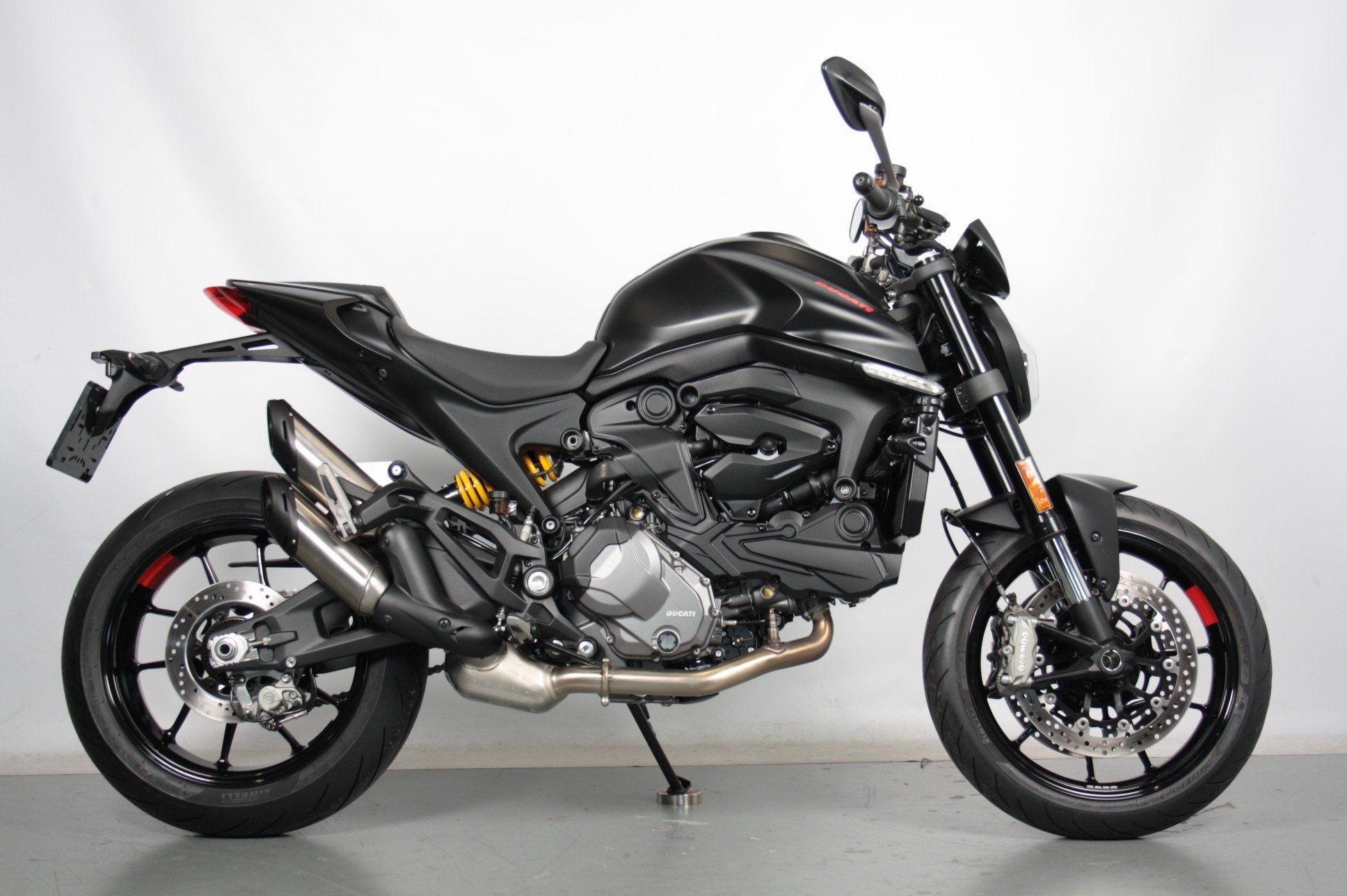 Ducati MONSTER + 937 (bj 2021), Motoren, Motoren | Ducati, Bedrijf, Schimminck 6
5301 KR  Zaltbommel, NL, Meer dan 35 kW, Info@ducatizaltbommel.nl