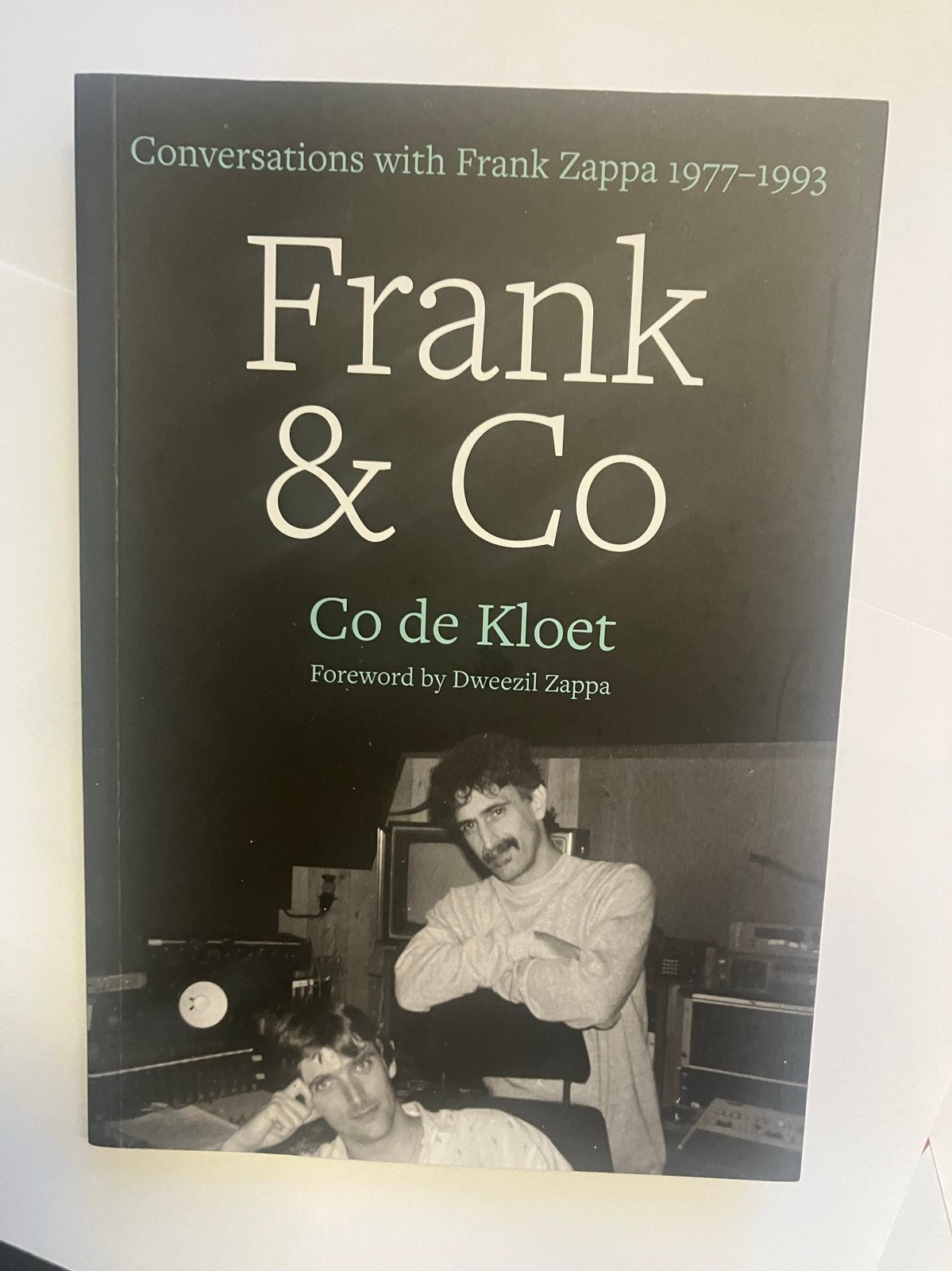 Frank & Co: Gesprekken met Frank Zappa 1977-1993, Boeken, Ophalen of Verzenden, Zo goed als nieuw, Artiest