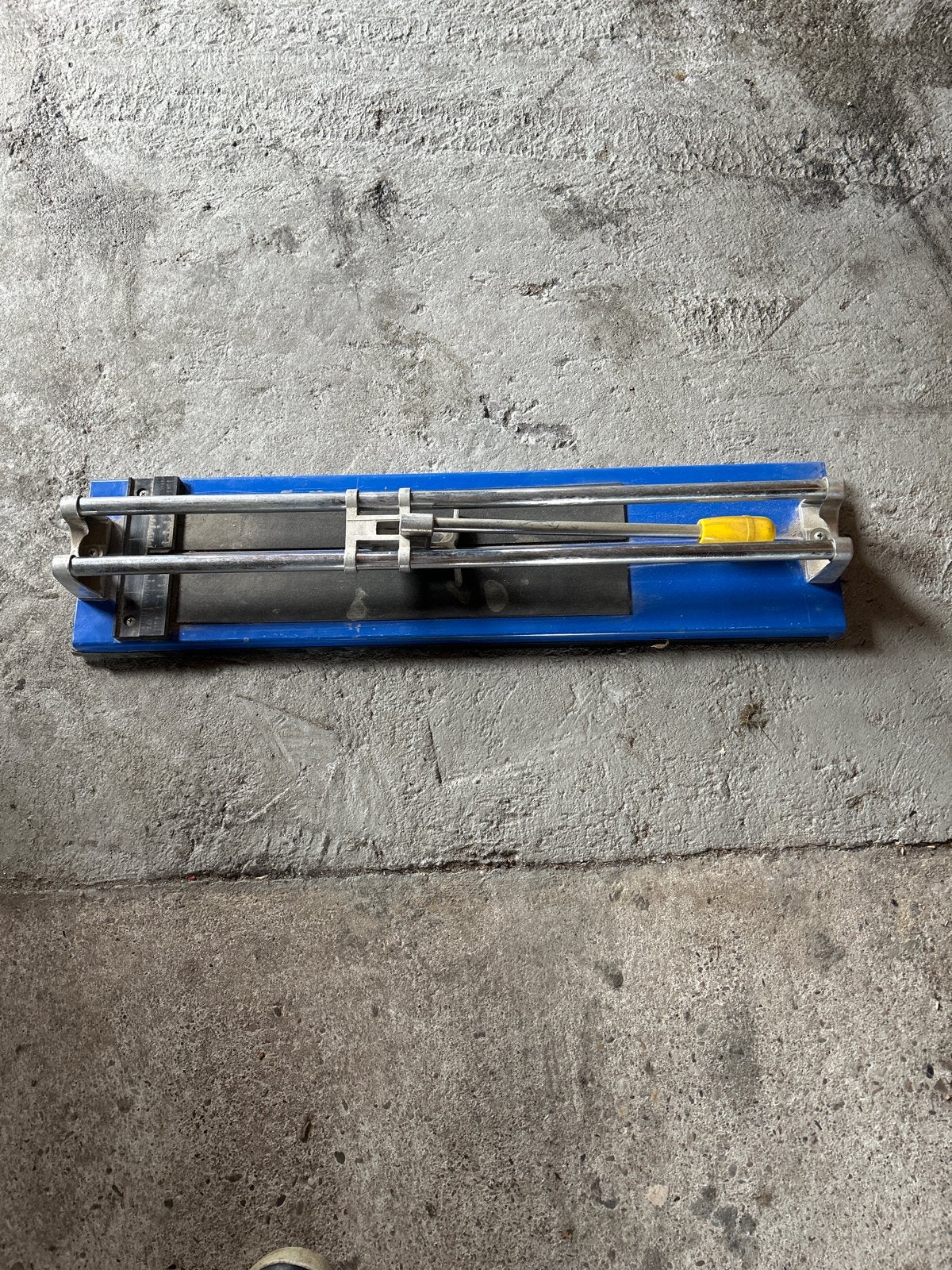 Tegelsnijder - Handgereedschap voor tegelwerk, Doe-het-zelf en Verbouw, Gereedschap | Handgereedschap, Ophalen, Gebruikt, Snijgereedschap