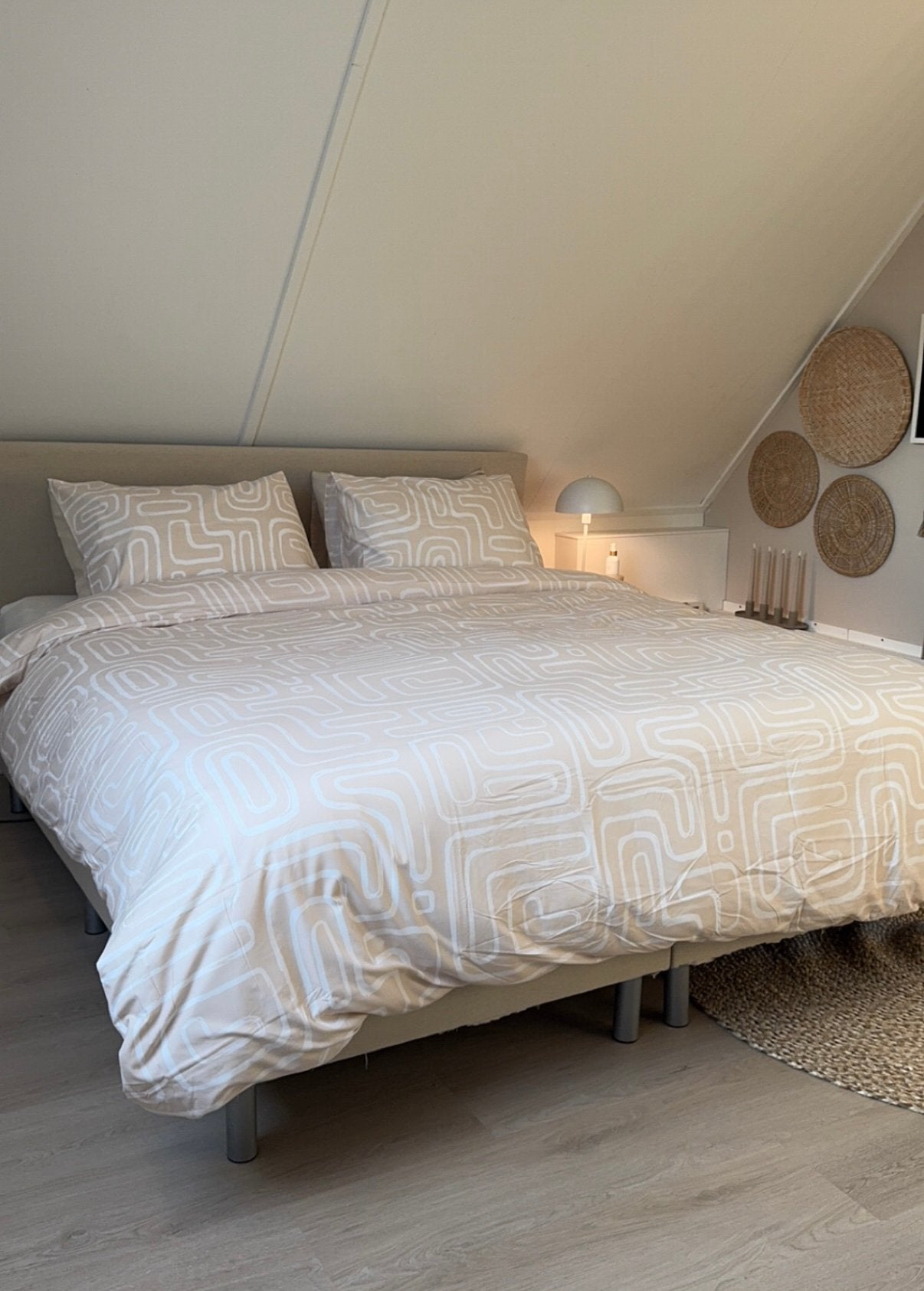 MOET NU WEG! Boxspring bed 180x200, Huis en Inrichting, Slaapkamer | Bedden, Ophalen, Beige, Tweepersoons, Zo goed als nieuw