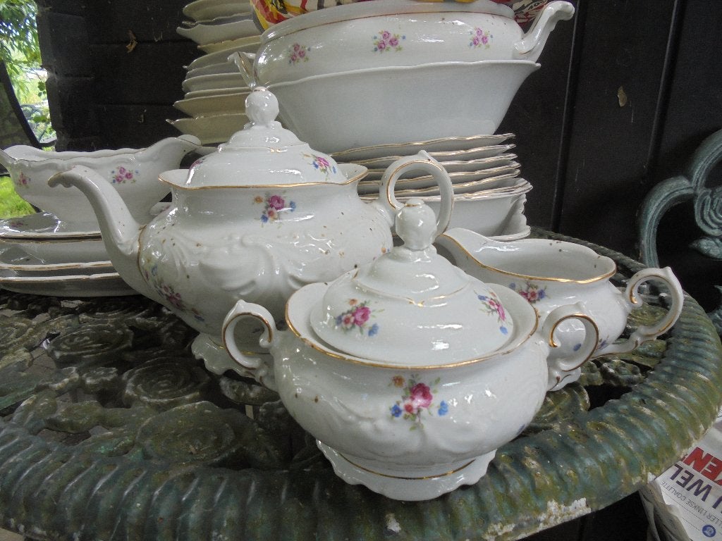 KPM Theepot + roomstel bloemboeketjes - roze roosjes, Antiek en Kunst, Ophalen of Verzenden