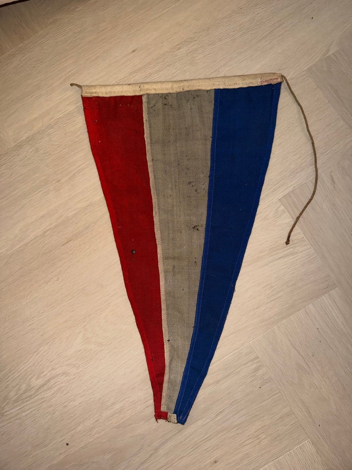 Wo2 nederlands vlaggetje, Ophalen of Verzenden, Nederland, Embleem of Badge