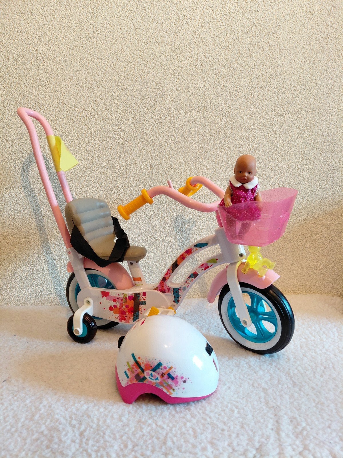 Baby Born Poppen Fietsje + Fietshelm + Mini Baby Born Popje., Ophalen of Verzenden, Gebruikt, Babypop