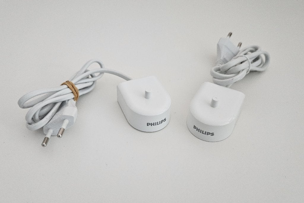 2x Philips Sonicare Elektrische tandenborstel oplader, Ophalen of Verzenden, Gebruikt, Overige typen