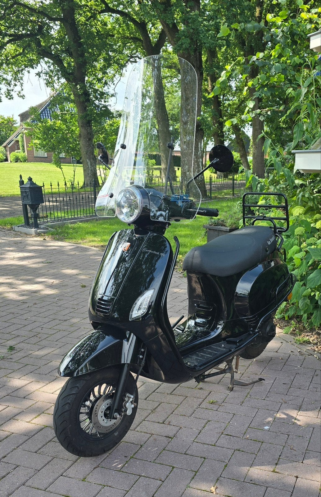 La souris sourini r  vespa look snorscooter. Zeer mooi., Ophalen, Zo goed als nieuw, Benzine, Overige merken
