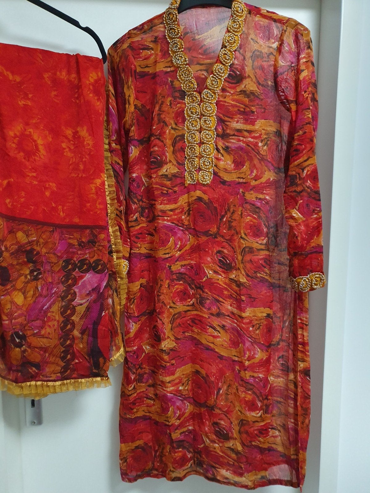 Prachtige Indiase jurk met sjaal kameez dupetta Maat S, Kleding | Dames, Overige typen, Ophalen of Verzenden, Onbekend, Maat 36 (S)
