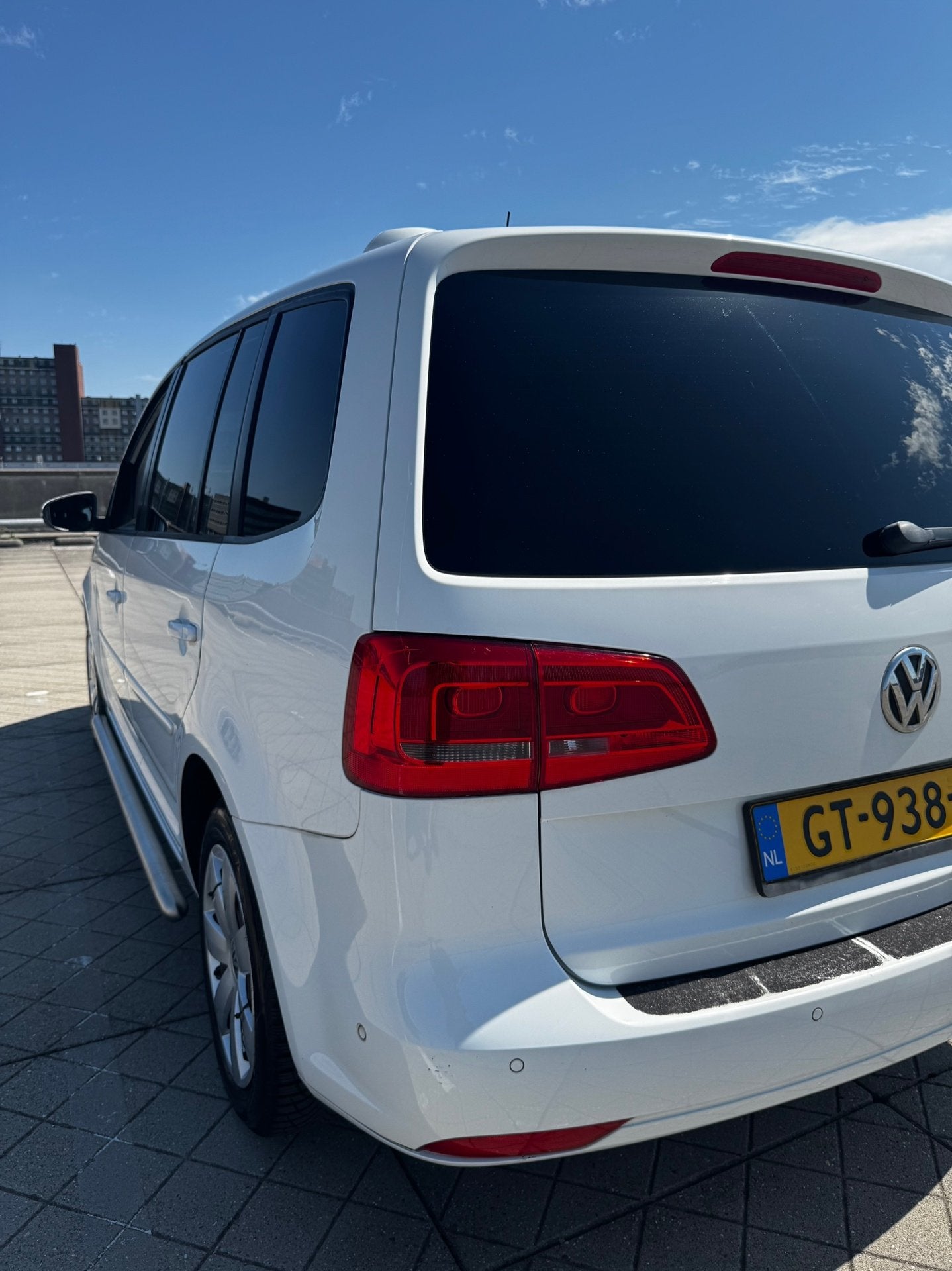 Volkswagen Touran 2.0 TDI Comfortline BMT DIERENVERVOER NAP, Auto's, Euro 5, Stof, Zwart, 4 cilinders
