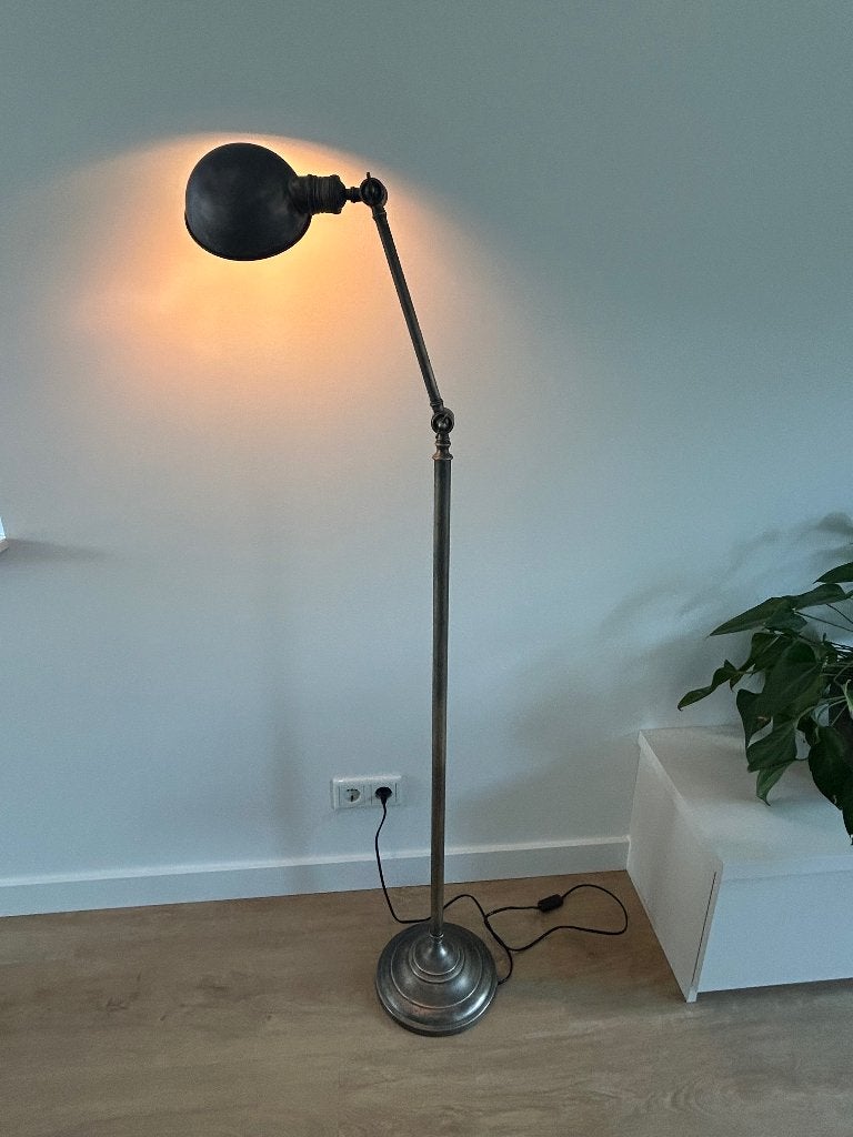 Vloerlamp, Huis en Inrichting, Lampen | Vloerlampen, Ophalen, Overige fittingen, Zo goed als nieuw, Metaal