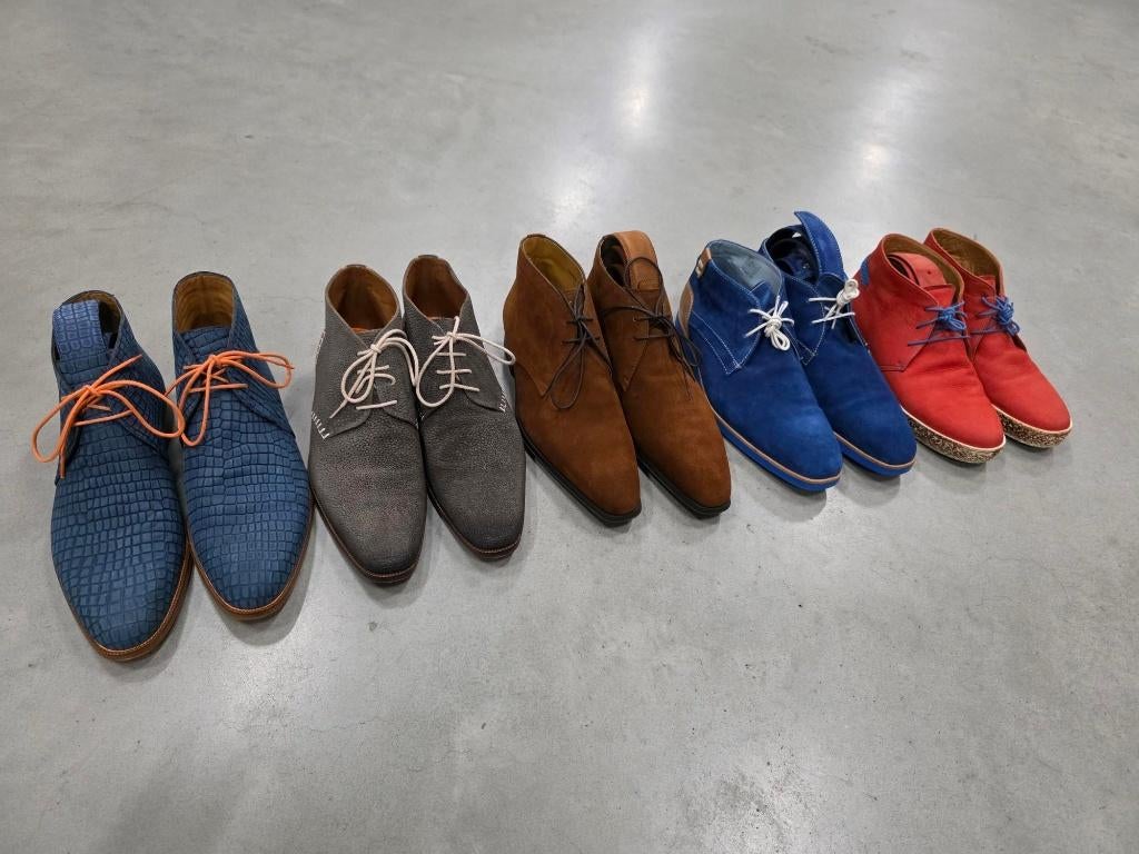 Div. nieuwe & 1 paar gebr. schoenen incl. bijpassende riemen, Ophalen, Overige kleuren, Nieuw, Veterschoenen
