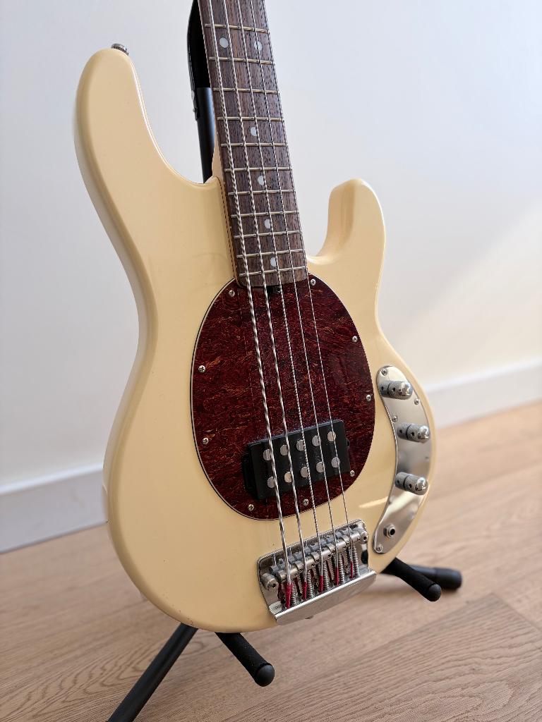 Sterling by Music Man Stingray Ray35CA Classic, Muziek en Instrumenten, Ophalen, Zo goed als nieuw, Elektrisch, 5-snarig