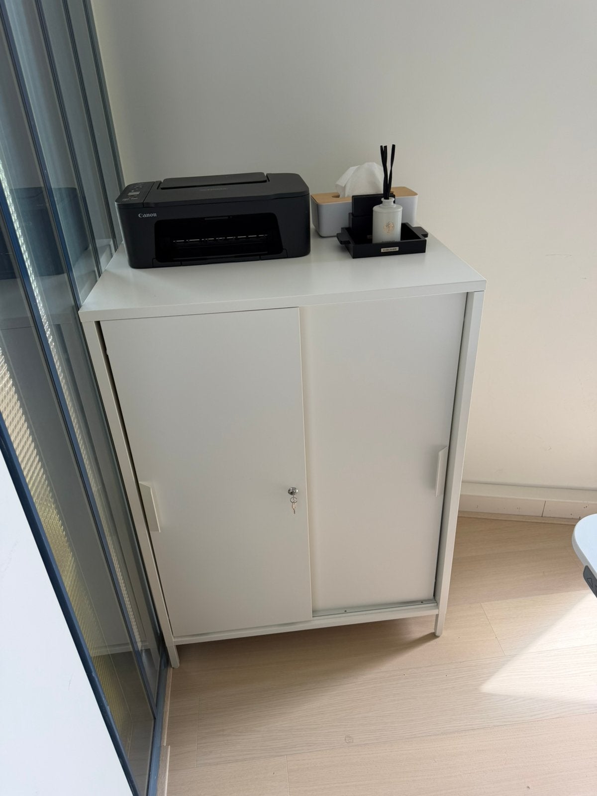 IKEA TROTTEN kast met schuifdeuren – Nieuwstaat, Ophalen, Zo goed als nieuw