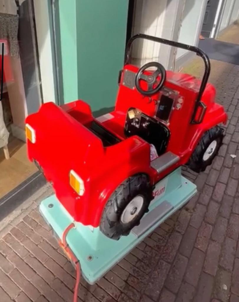 Rode Kiddyride met geluid, Ophalen, Gebruikt