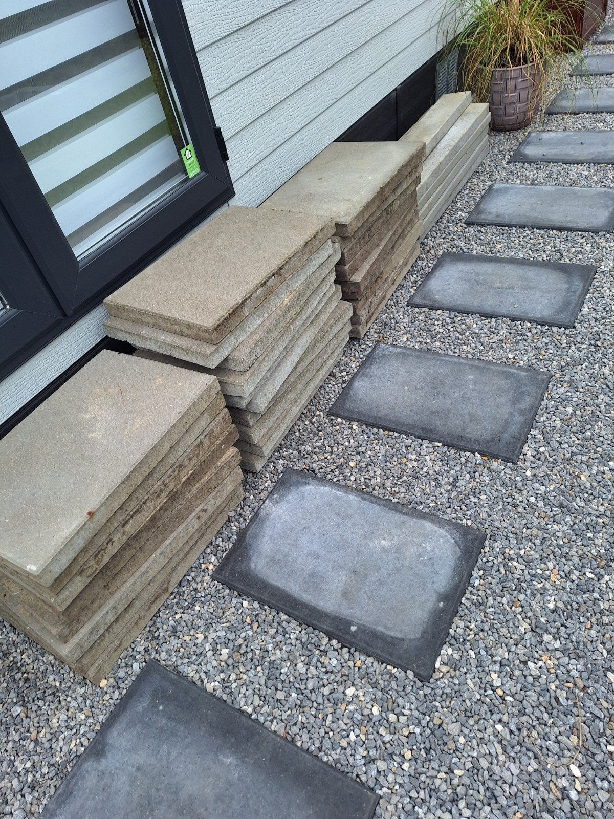 Gratis 26 betontegels 60 x 40 en 11 opsluitbanden 5 cm, Tuin en Terras, Ophalen, Beton, Terrastegels