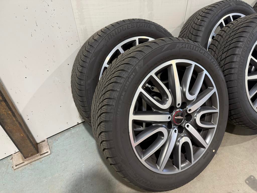 Mini Countryman Velgen Winterset 225/50R18, Auto-onderdelen, Banden en Velgen, 18 inch, Gebruikt, Banden en Velgen, Personenwagen