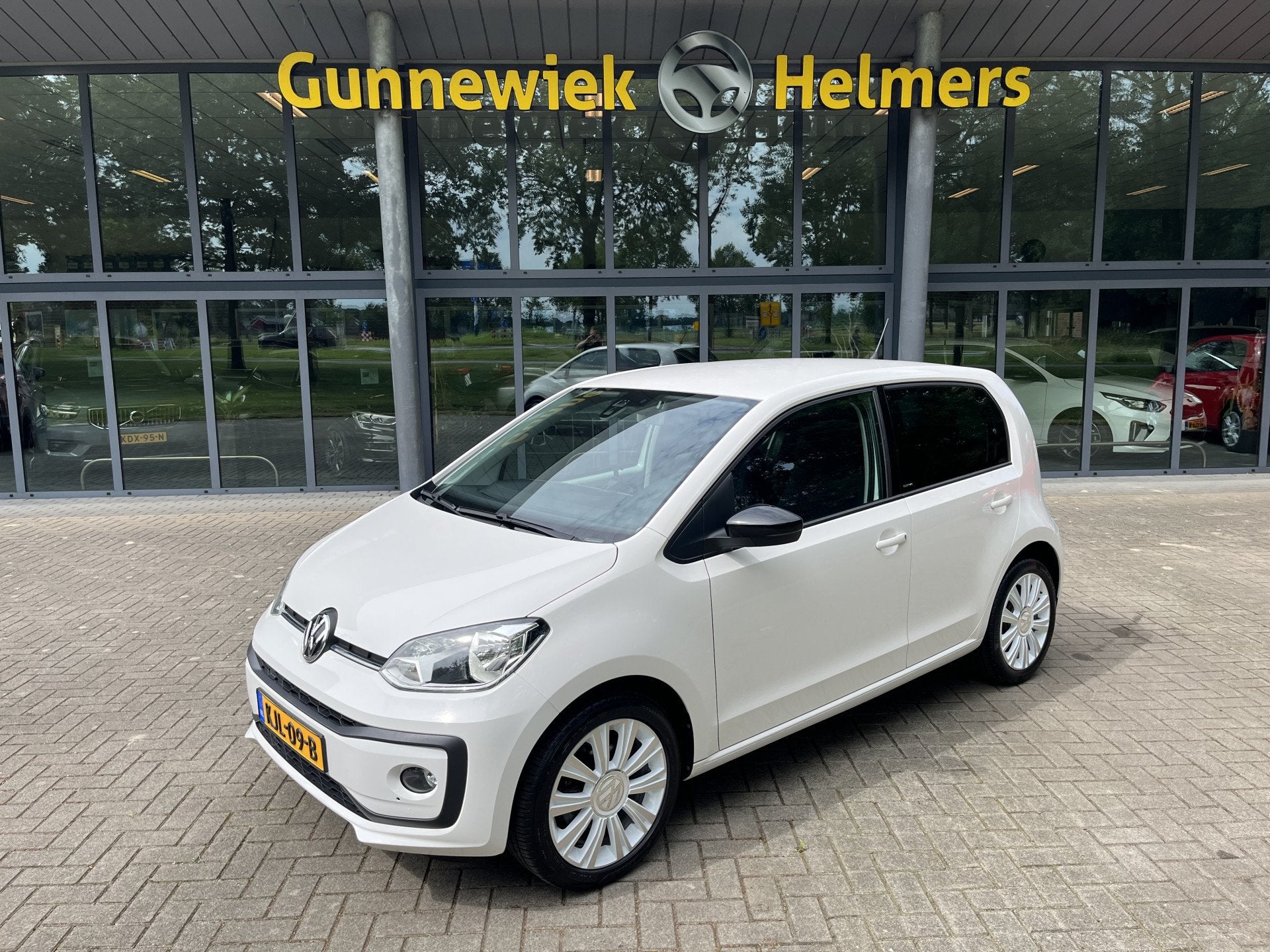Volkswagen up! 1.0 BMT move up! iQ Drive | AIRCO | BLUETOOTH, Auto's, Volkswagen, Voorwielaandrijving, Stof, Gebruikt, Automatische klimaatregeling