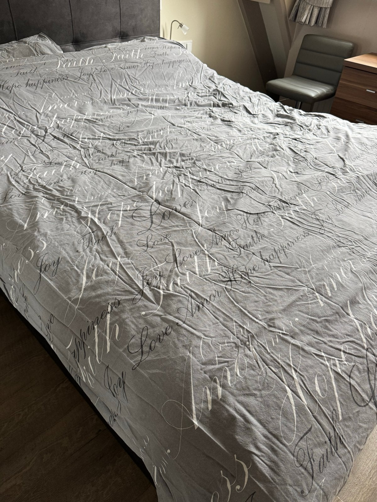 DIXXIUS Dekbedovertrek Grijs met Tekst 210x220, Gebruikt, Dekbedovertrek, Katoen, Tweepersoons