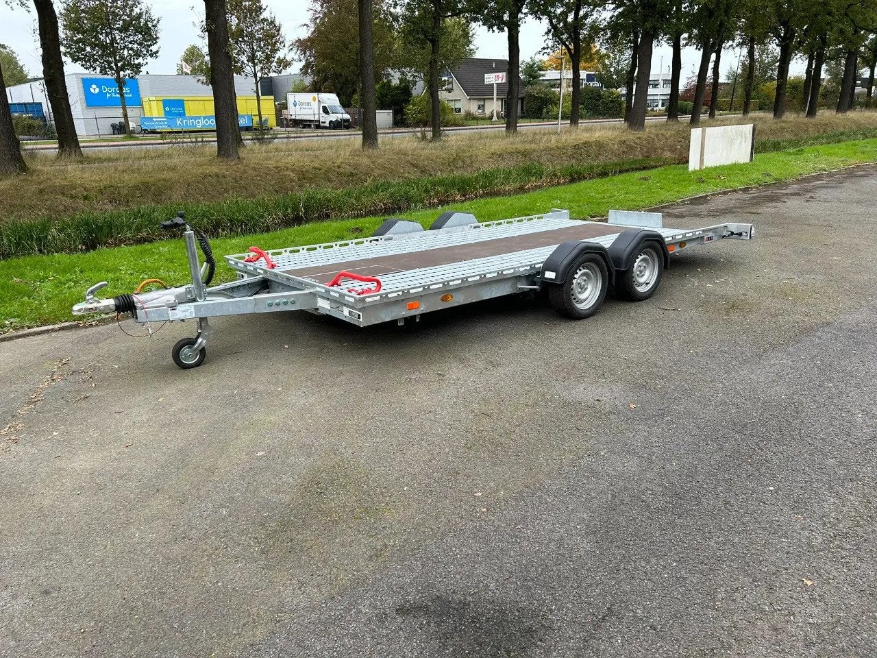 STU Trailers Autotransporter 1900KG Laadvermogen (bj 2025), Gebruikt