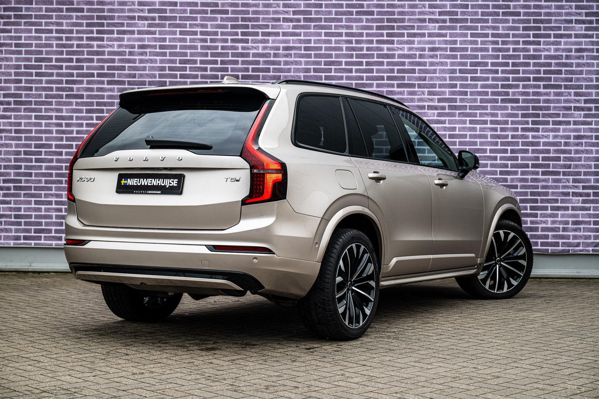 Volvo XC90 2.0 T8 Plug-in Hybrid AWD Ultra Dark | PHEV | Tre, 12 maanden, Gebruikt, Euro 6, 4 cilinders