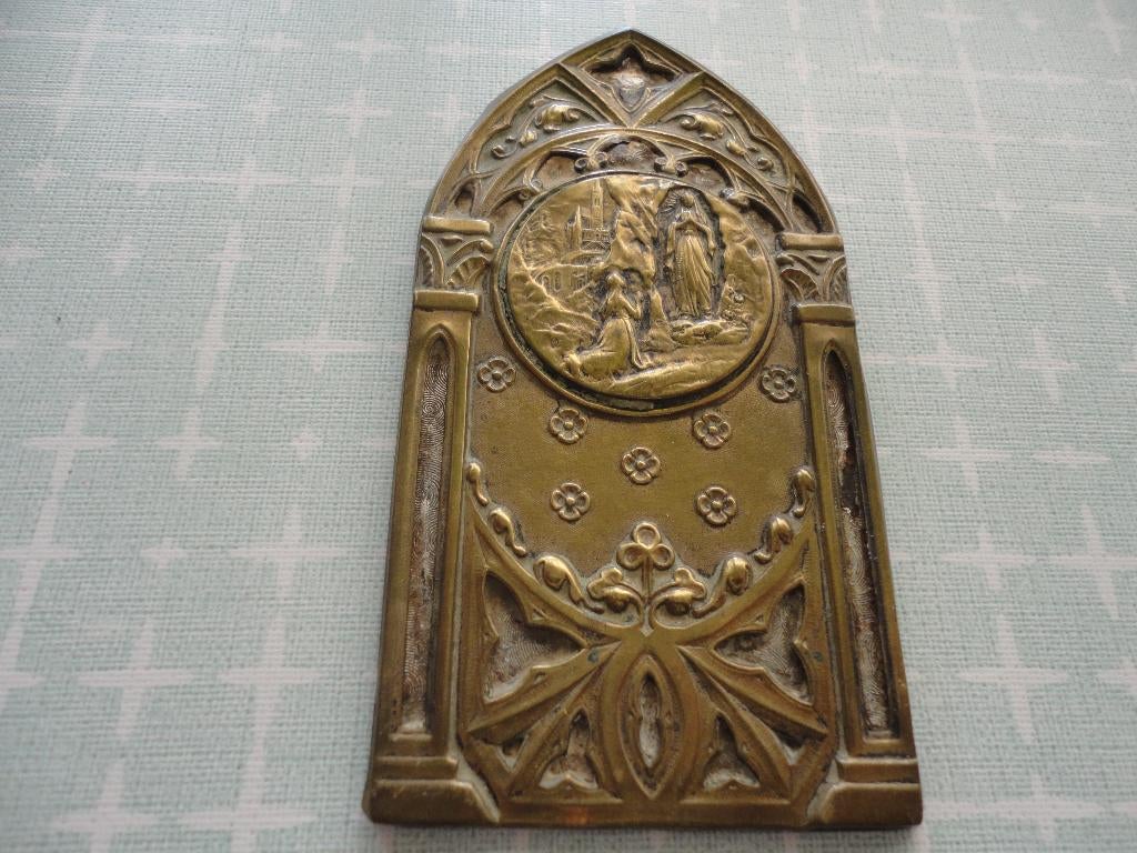 Zeer Oud huis altaartje uit Lourdes (Frankrijk)., Verzenden
