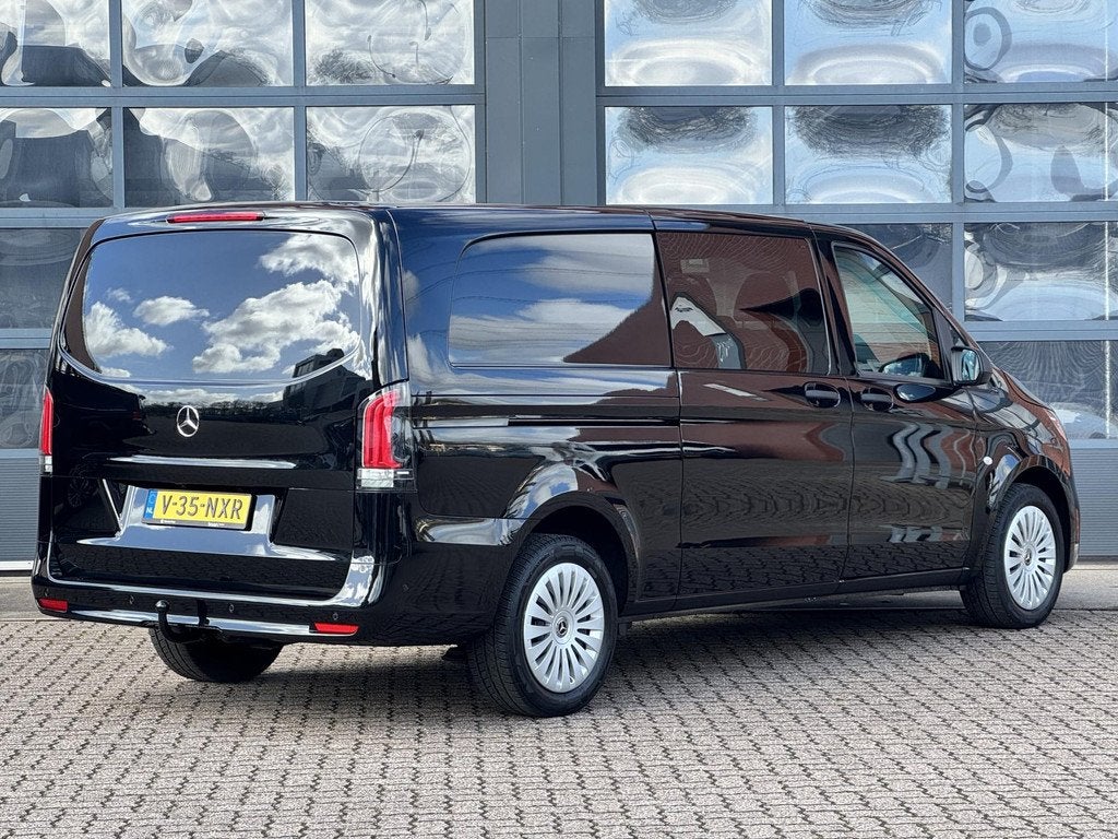 Mercedes-Benz Vito 116 L3 DC | 6-Persoons | 2,5t Trekhaak |, Auto's, Bestelauto's, Stof, Gebruikt, 4 cilinders, 2500 kg