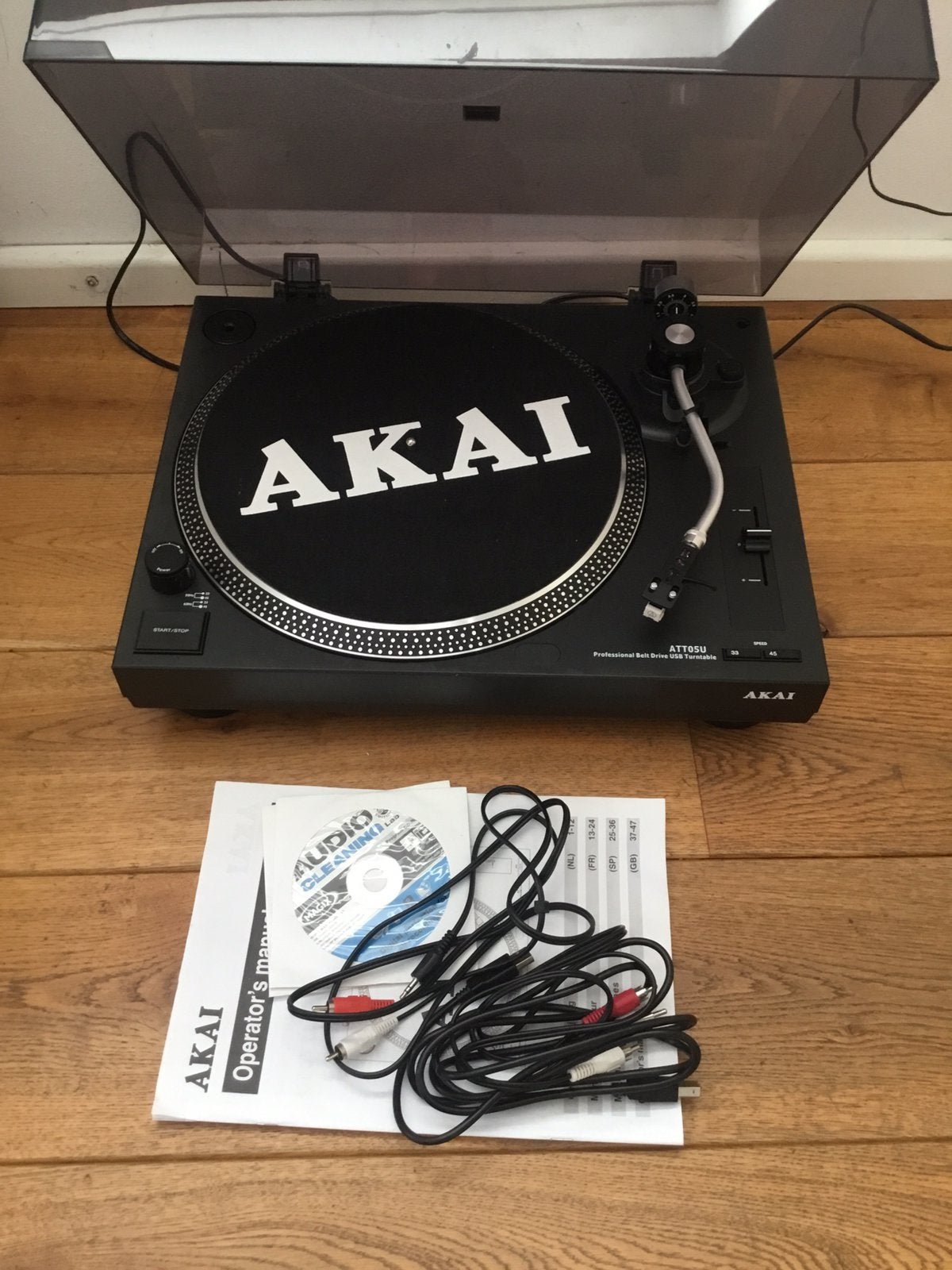Akai ATT05U platenspeler, Ophalen, Zo goed als nieuw, Akai