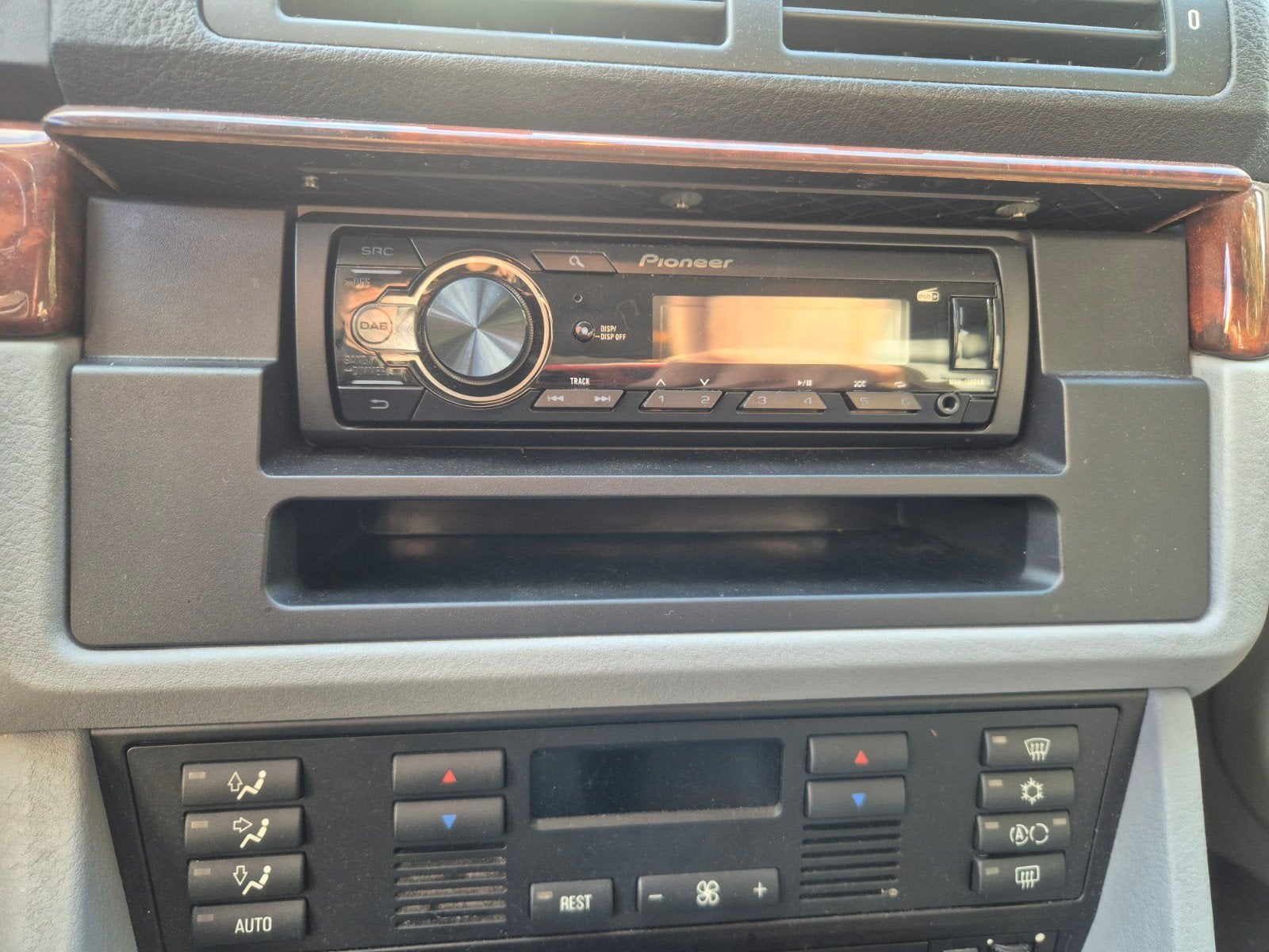 radio frame en bekabeling BMW 5-serie E39 Pioneer, Ophalen of Verzenden, Zo goed als nieuw