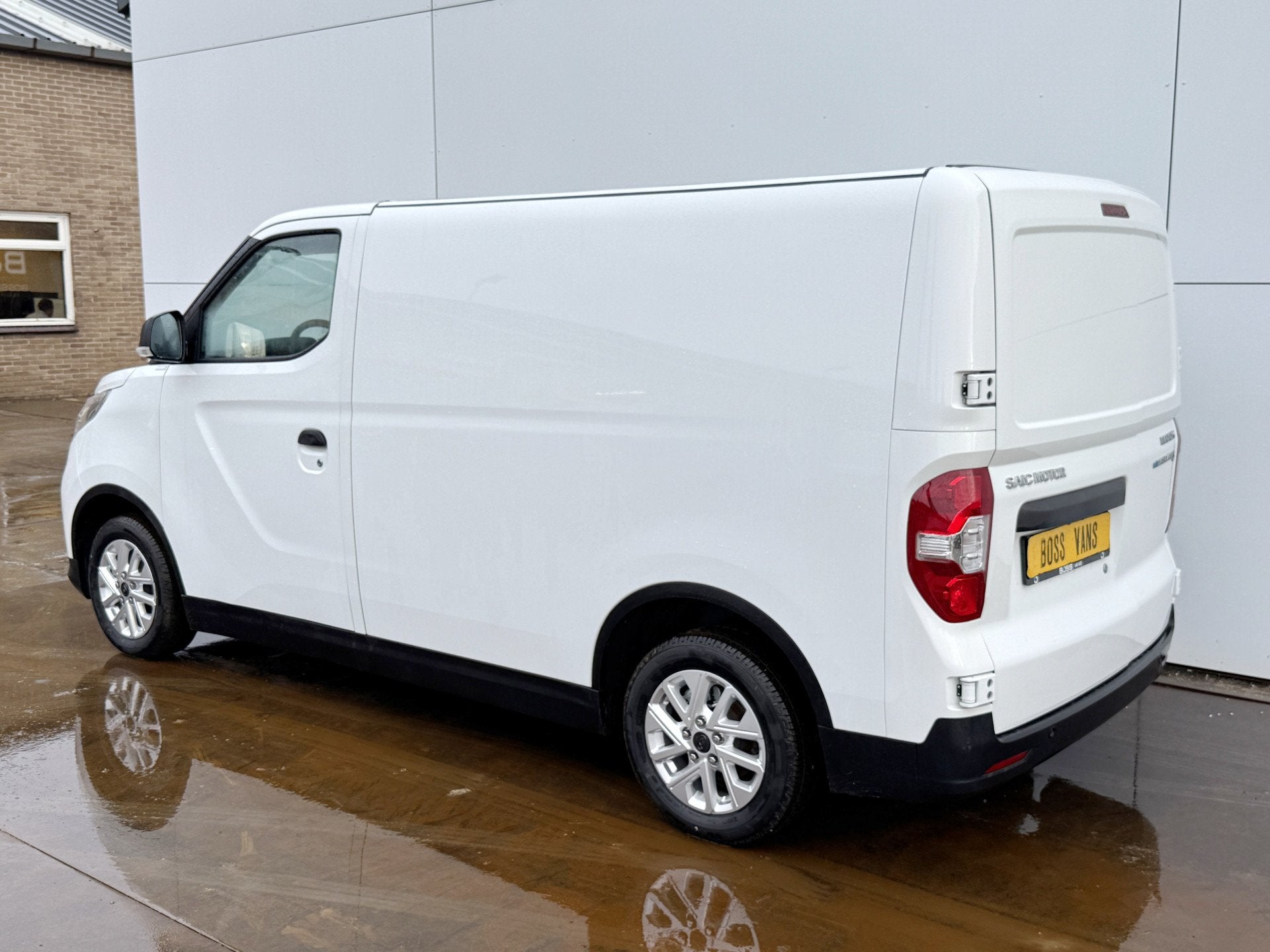 Maxus EDELIVER 3 50 kWh 122PK Nieuw! L1 SWB Elektrisch 50kWh, Auto's, Bestelauto's, Maxus, Nieuw, 2 stoelen, 315 min