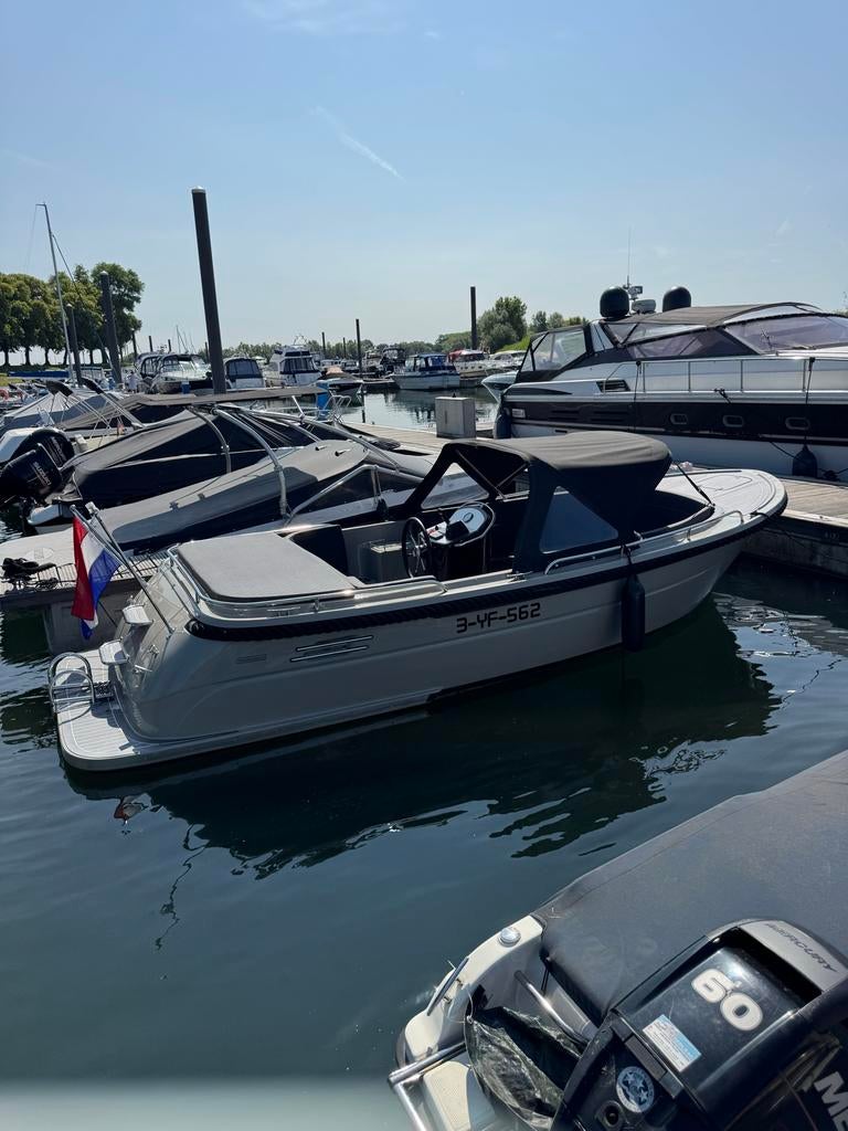 Primeur 615 met 60 PK Suzuki -   Event. met nieuwe trailer, Watersport en Boten, Sloepen, Ophalen, Gebruikt, 6 meter of meer, Snelvarend