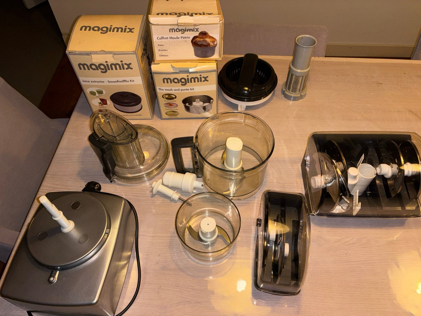 Magimix 5200 XL complete set + 3 extra kits - zgan, Witgoed en Apparatuur, Ophalen, 3 snelheden of meer, Zo goed als nieuw, 2 tot 3 liter