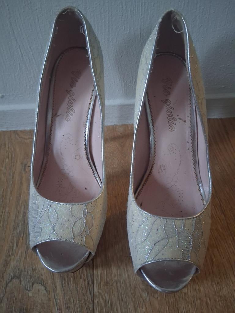 High heels met open neus, 15 cm hak maat 39, Kleding | Dames, Ophalen of Verzenden, Gedragen